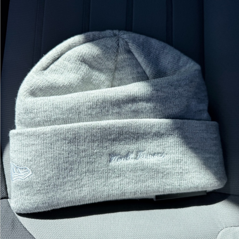 Supreme Gray Beanie with camo box logo - Picture 2 of 2